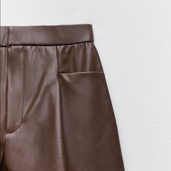 Zara blogger favorite faux Leather shorts - Picture 13 of 13